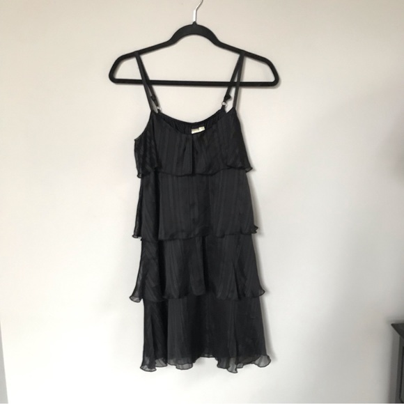 Glamorous little black dress - Picture 1 of 2